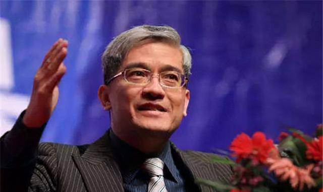 郎咸平最新不公開演講，揭示當(dāng)下經(jīng)濟(jì)挑戰(zhàn)與應(yīng)對策略